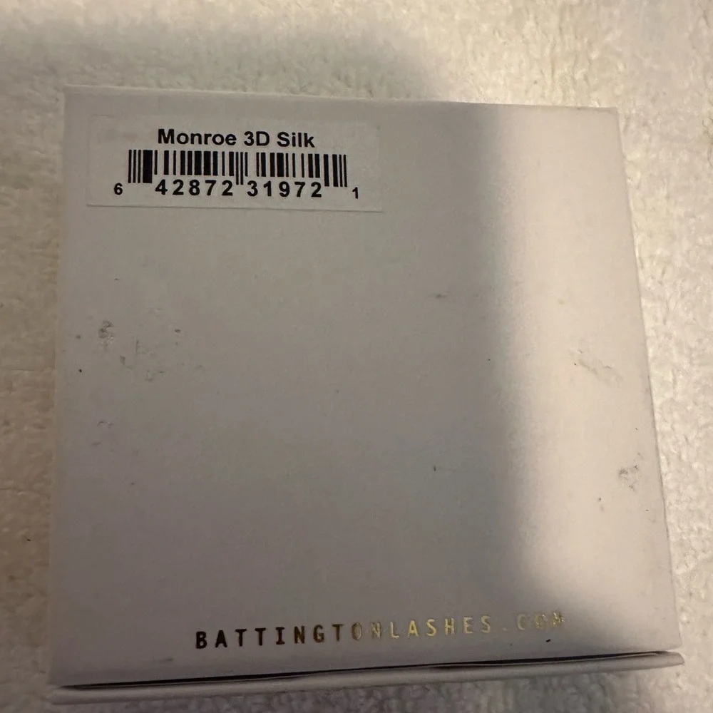 New in‎ Box- Battington 3D silk lashes